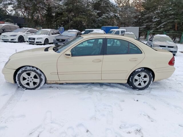 Бежевый Мерседес Е-Класс, объемом двигателя 2.2 л и пробегом 230 тыс. км за 5500 $, фото 3 на Automoto.ua