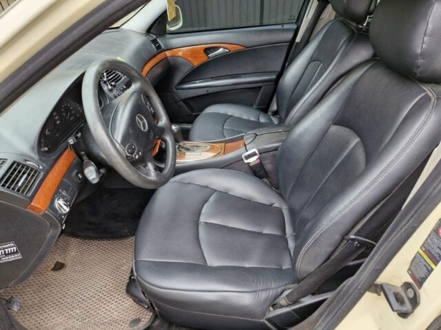 Бежевый Мерседес Е-Класс, объемом двигателя 1.8 л и пробегом 480 тыс. км за 5050 $, фото 8 на Automoto.ua