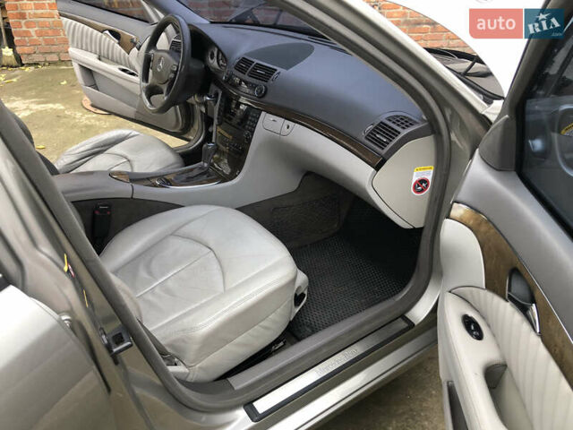 Бежевый Мерседес Е-Класс, объемом двигателя 3 л и пробегом 250 тыс. км за 6900 $, фото 8 на Automoto.ua