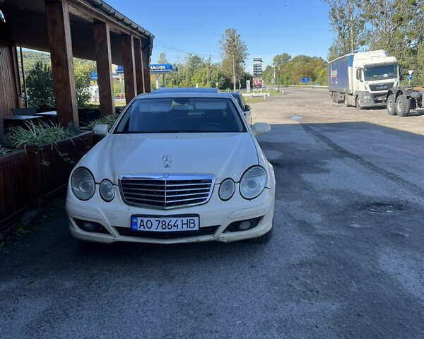 Бежевий Мерседес Е-Клас, об'ємом двигуна 2.2 л та пробігом 518 тис. км за 5350 $, фото 3 на Automoto.ua