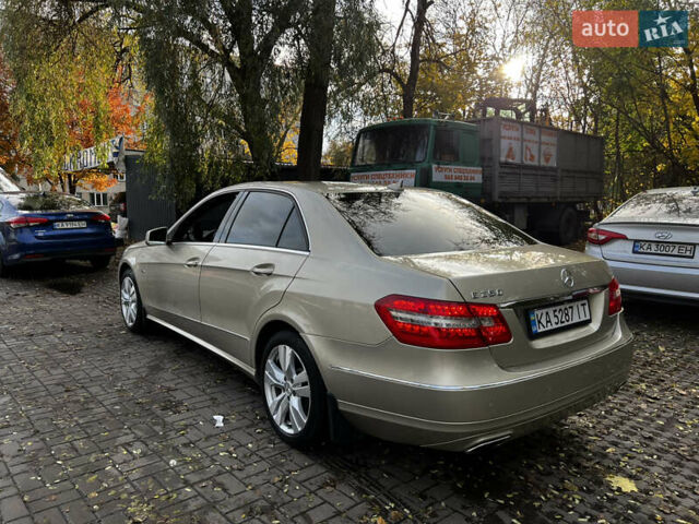Бежевый Мерседес Е-Класс, объемом двигателя 1.8 л и пробегом 135 тыс. км за 14800 $, фото 5 на Automoto.ua
