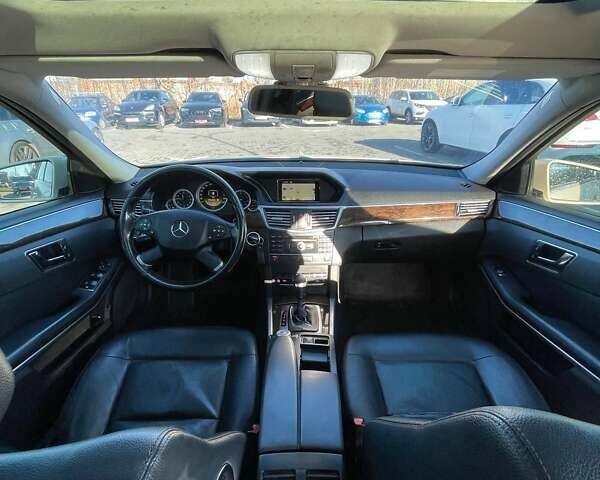 Бежевий Мерседес Е-Клас, об'ємом двигуна 1.8 л та пробігом 340 тис. км за 8400 $, фото 27 на Automoto.ua