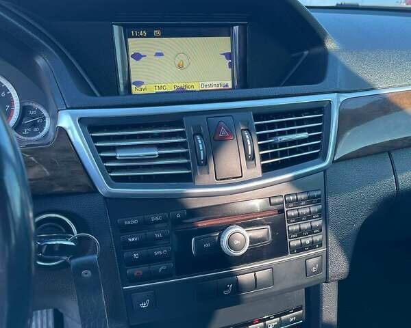 Бежевий Мерседес Е-Клас, об'ємом двигуна 1.8 л та пробігом 340 тис. км за 8400 $, фото 18 на Automoto.ua