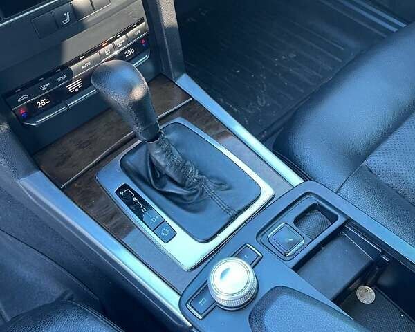 Бежевий Мерседес Е-Клас, об'ємом двигуна 1.8 л та пробігом 340 тис. км за 8400 $, фото 21 на Automoto.ua