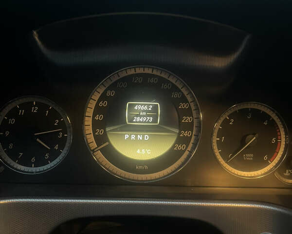 Бежевый Мерседес Е-Класс, объемом двигателя 2.14 л и пробегом 500 тыс. км за 9500 $, фото 13 на Automoto.ua