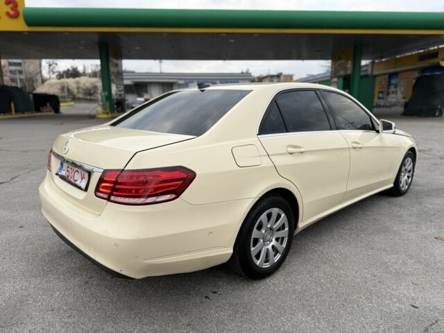 Бежевий Мерседес Е-Клас, об'ємом двигуна 2.2 л та пробігом 404 тис. км за 7000 $, фото 3 на Automoto.ua