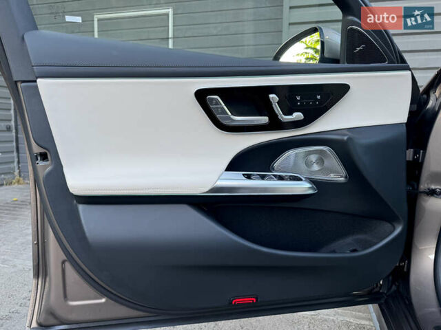 Бежевый Мерседес Е-Класс, объемом двигателя 2 л и пробегом 1 тыс. км за 75900 $, фото 39 на Automoto.ua