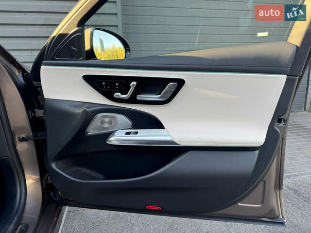 Бежевый Мерседес Е-Класс, объемом двигателя 2 л и пробегом 1 тыс. км за 75900 $, фото 40 на Automoto.ua