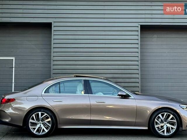 Бежевый Мерседес Е-Класс, объемом двигателя 2 л и пробегом 1 тыс. км за 75900 $, фото 12 на Automoto.ua