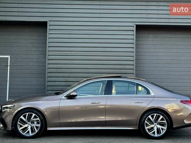 Бежевый Мерседес Е-Класс, объемом двигателя 2 л и пробегом 1 тыс. км за 75900 $, фото 13 на Automoto.ua