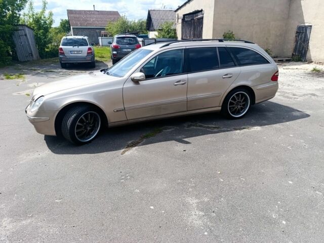 Бежевый Мерседес Е-Класс, объемом двигателя 3.2 л и пробегом 500 тыс. км за 3100 $, фото 3 на Automoto.ua