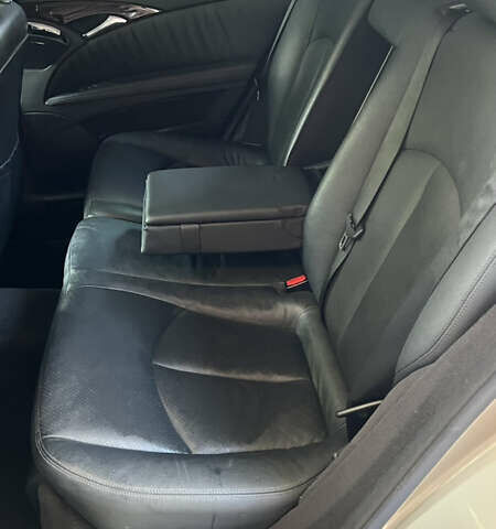 Бежевий Мерседес Е-Клас, об'ємом двигуна 3.22 л та пробігом 268 тис. км за 7950 $, фото 18 на Automoto.ua