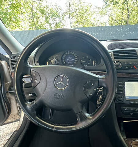 Бежевий Мерседес Е-Клас, об'ємом двигуна 3.22 л та пробігом 268 тис. км за 7950 $, фото 4 на Automoto.ua