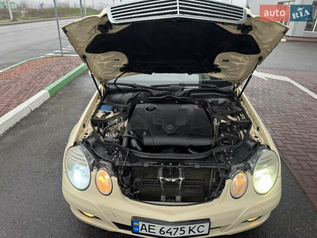 Бежевый Мерседес Е-Класс, объемом двигателя 2.15 л и пробегом 264 тыс. км за 5900 $, фото 15 на Automoto.ua