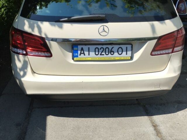 Бежевый Мерседес Е-Класс, объемом двигателя 2.1 л и пробегом 355 тыс. км за 13000 $, фото 4 на Automoto.ua