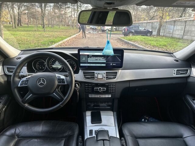 Чорний Мерседес Е-Клас, об'ємом двигуна 2 л та пробігом 250 тис. км за 14999 $, фото 7 на Automoto.ua