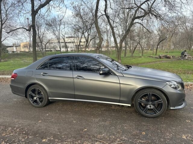 Чорний Мерседес Е-Клас, об'ємом двигуна 2 л та пробігом 250 тис. км за 14999 $, фото 3 на Automoto.ua