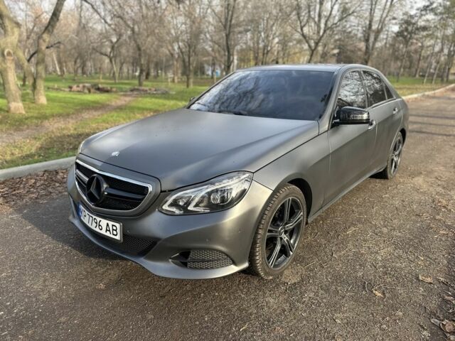 Чорний Мерседес Е-Клас, об'ємом двигуна 2 л та пробігом 250 тис. км за 14999 $, фото 4 на Automoto.ua