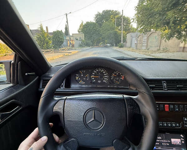 Чорний Мерседес Е-Клас, об'ємом двигуна 2.9 л та пробігом 330 тис. км за 15500 $, фото 54 на Automoto.ua