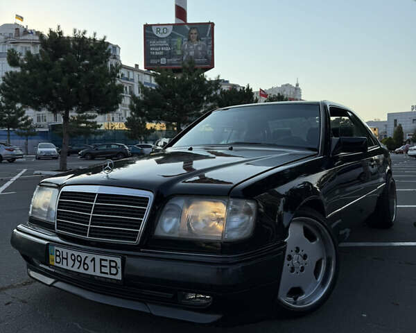 Чорний Мерседес Е-Клас, об'ємом двигуна 2.9 л та пробігом 330 тис. км за 15500 $, фото 3 на Automoto.ua