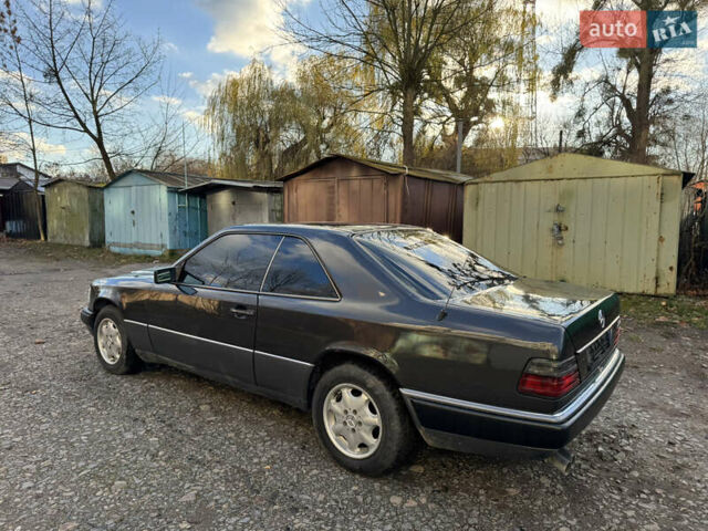 Черный Мерседес Е-Класс, объемом двигателя 2.2 л и пробегом 298 тыс. км за 6500 $, фото 13 на Automoto.ua