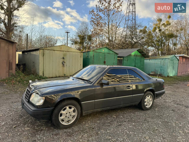 Черный Мерседес Е-Класс, объемом двигателя 2.2 л и пробегом 298 тыс. км за 6500 $, фото 14 на Automoto.ua