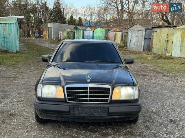 Черный Мерседес Е-Класс, объемом двигателя 2.2 л и пробегом 298 тыс. км за 6500 $, фото 8 на Automoto.ua