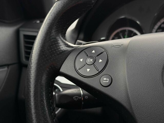 Черный Мерседес Е-Класс, объемом двигателя 3 л и пробегом 190 тыс. км за 13000 $, фото 11 на Automoto.ua