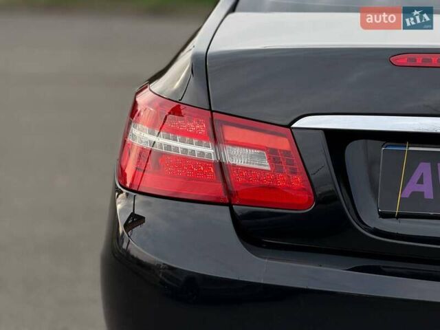 Черный Мерседес Е-Класс, объемом двигателя 3 л и пробегом 190 тыс. км за 13000 $, фото 21 на Automoto.ua