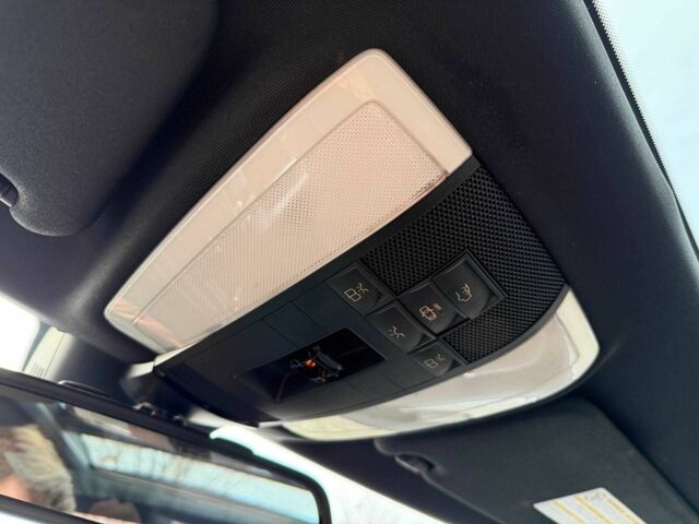 Черный Мерседес Е-Класс, объемом двигателя 3 л и пробегом 190 тыс. км за 13000 $, фото 15 на Automoto.ua