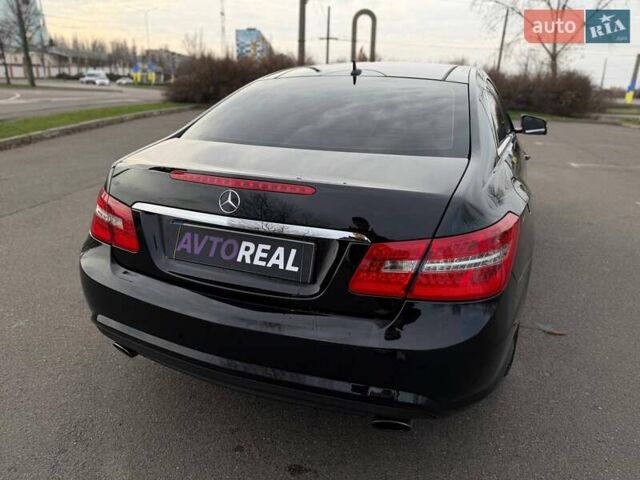 Черный Мерседес Е-Класс, объемом двигателя 3 л и пробегом 190 тыс. км за 13000 $, фото 25 на Automoto.ua