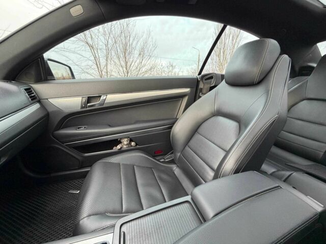 Черный Мерседес Е-Класс, объемом двигателя 3 л и пробегом 190 тыс. км за 13000 $, фото 14 на Automoto.ua