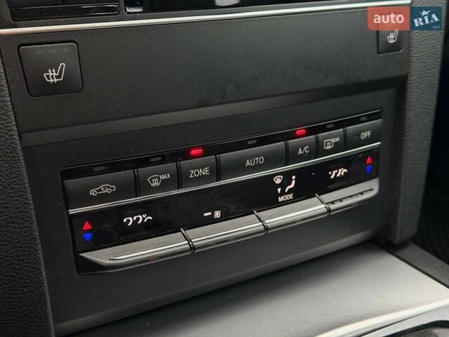 Черный Мерседес Е-Класс, объемом двигателя 3 л и пробегом 190 тыс. км за 13000 $, фото 45 на Automoto.ua