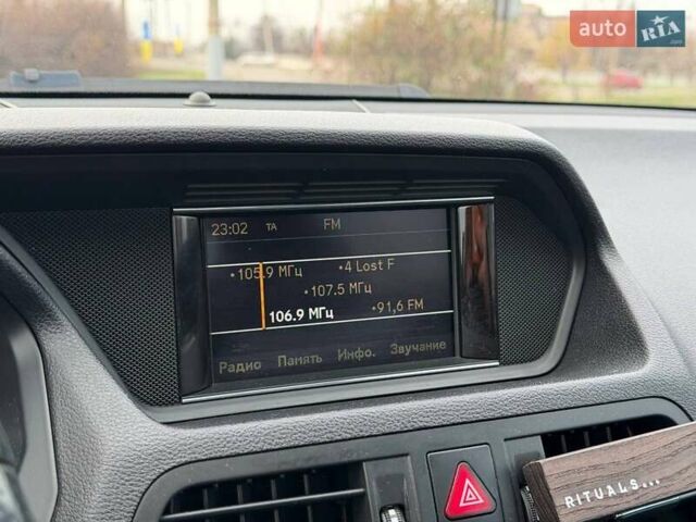 Черный Мерседес Е-Класс, объемом двигателя 3 л и пробегом 190 тыс. км за 13000 $, фото 41 на Automoto.ua