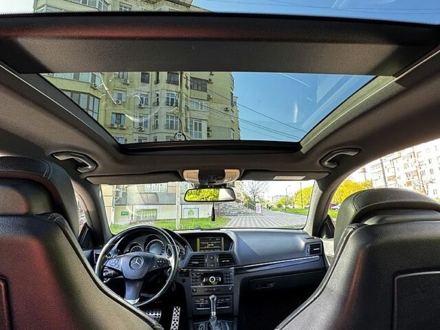 Мерседес Е-Класс 2010 в Запорожье на Automoto.ua Черный Мерседес Е-Класс, объемом двигателя 1.8 л и пробегом 309 тыс. км за 12900 $, фото 11 на Automoto.ua