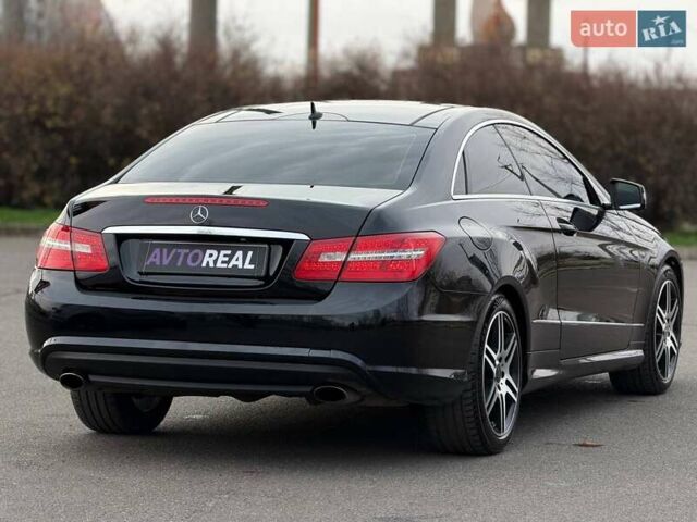 Черный Мерседес Е-Класс, объемом двигателя 3 л и пробегом 190 тыс. км за 13000 $, фото 17 на Automoto.ua