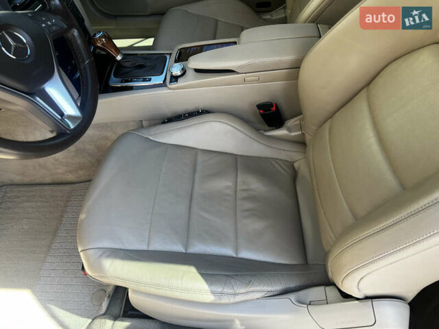 Черный Мерседес Е-Класс, объемом двигателя 4.66 л и пробегом 194 тыс. км за 12500 $, фото 18 на Automoto.ua