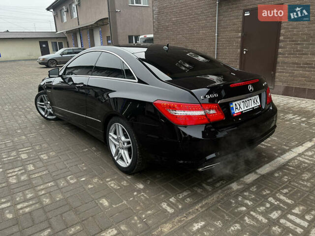 Черный Мерседес Е-Класс, объемом двигателя 4.66 л и пробегом 194 тыс. км за 12500 $, фото 24 на Automoto.ua