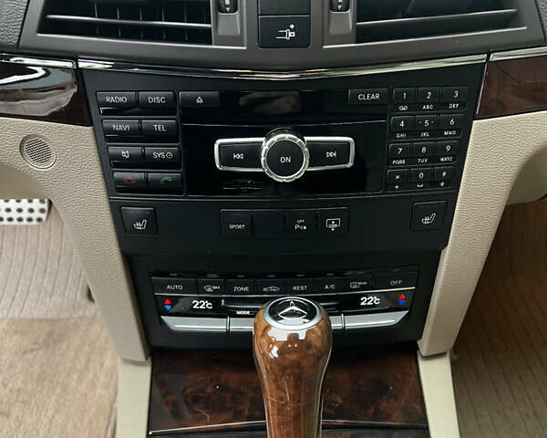 Черный Мерседес Е-Класс, объемом двигателя 4.66 л и пробегом 194 тыс. км за 12500 $, фото 36 на Automoto.ua