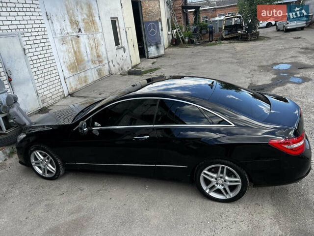 Черный Мерседес Е-Класс, объемом двигателя 4.66 л и пробегом 194 тыс. км за 12500 $, фото 2 на Automoto.ua