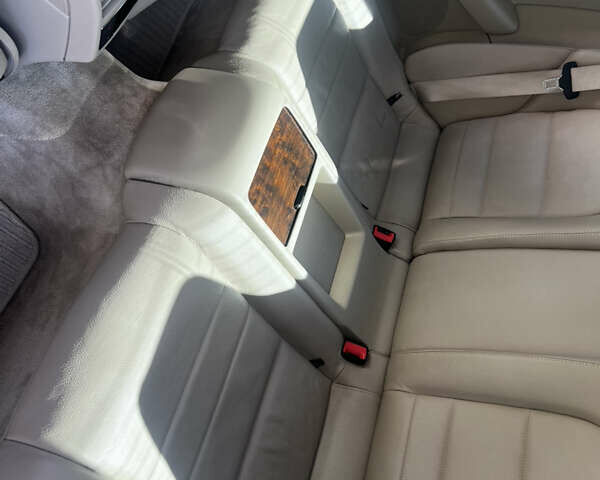 Черный Мерседес Е-Класс, объемом двигателя 4.66 л и пробегом 194 тыс. км за 12500 $, фото 16 на Automoto.ua