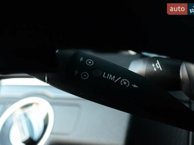 Черный Мерседес Е-Класс, объемом двигателя 2 л и пробегом 128 тыс. км за 17900 $, фото 23 на Automoto.ua