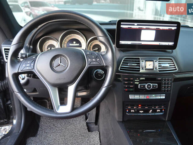 Черный Мерседес Е-Класс, объемом двигателя 2 л и пробегом 128 тыс. км за 17900 $, фото 18 на Automoto.ua