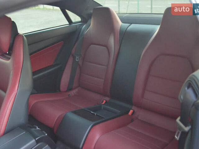 Черный Мерседес Е-Класс, объемом двигателя 2 л и пробегом 128 тыс. км за 17900 $, фото 15 на Automoto.ua