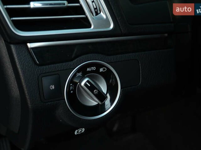 Черный Мерседес Е-Класс, объемом двигателя 2 л и пробегом 128 тыс. км за 17900 $, фото 24 на Automoto.ua