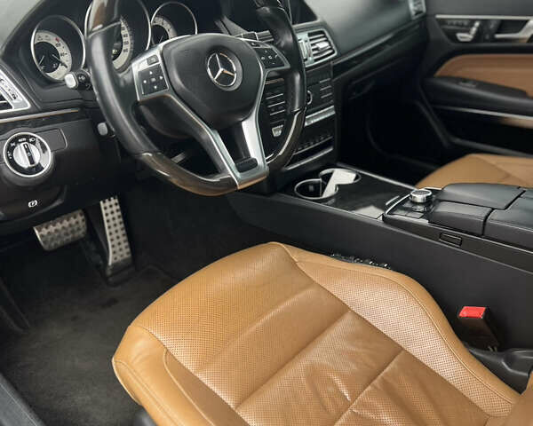 Чорний Мерседес Е-Клас, об'ємом двигуна 3 л та пробігом 170 тис. км за 18200 $, фото 5 на Automoto.ua