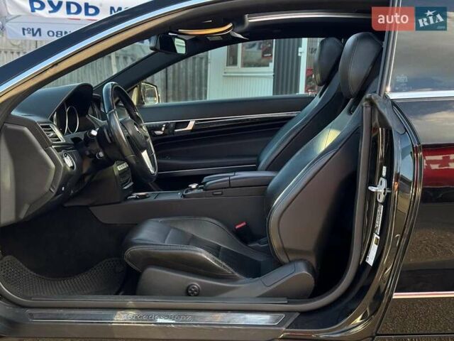 Черный Мерседес Е-Класс, объемом двигателя 3 л и пробегом 125 тыс. км за 17290 $, фото 23 на Automoto.ua
