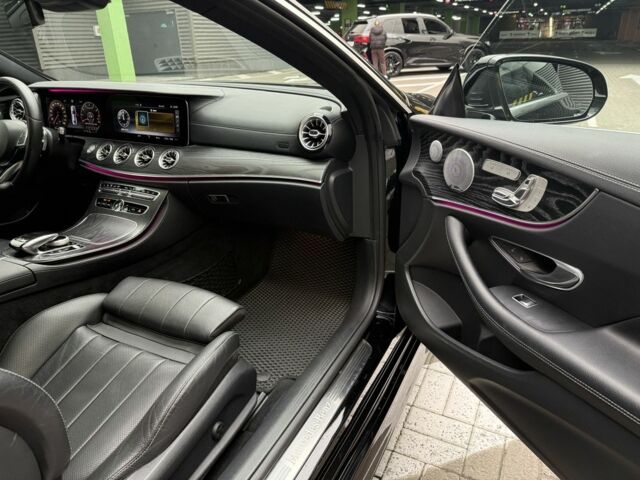 Мерседес Е-Клас 2017 у Києві на Automoto.ua Чорний Мерседес Е-Клас, об'ємом двигуна 3 л та пробігом 93 тис. км за 37000 $, фото 11 на Automoto.ua