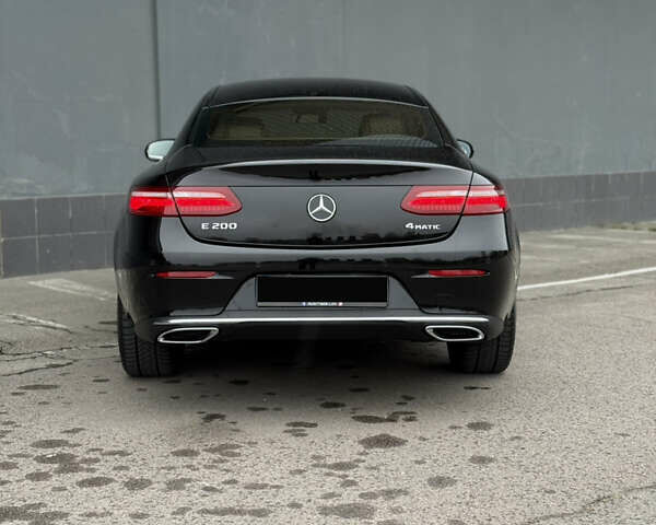 Черный Мерседес Е-Класс, объемом двигателя 1.99 л и пробегом 109 тыс. км за 39000 $, фото 10 на Automoto.ua