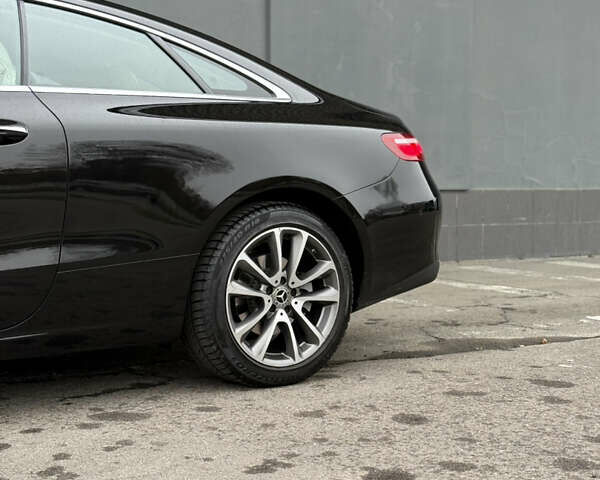 Черный Мерседес Е-Класс, объемом двигателя 1.99 л и пробегом 109 тыс. км за 39000 $, фото 18 на Automoto.ua